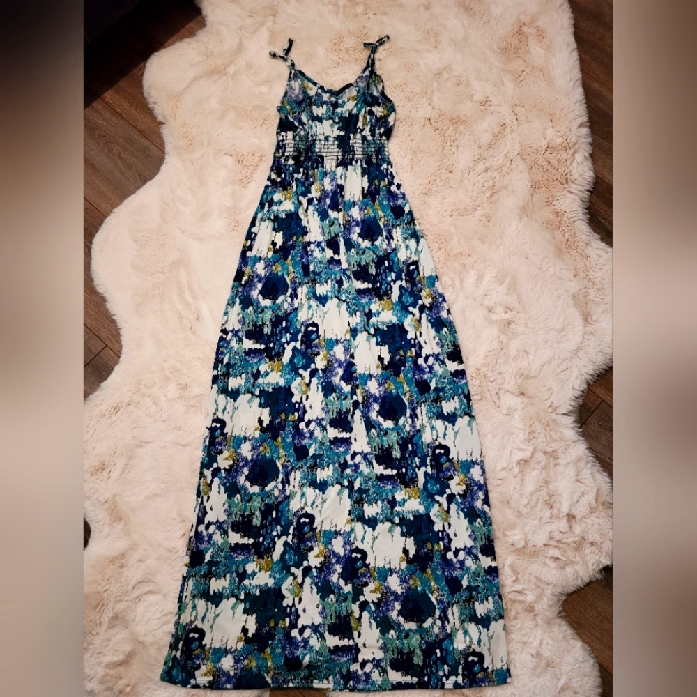 Urban Behavior maxi dress size US M multiple colors